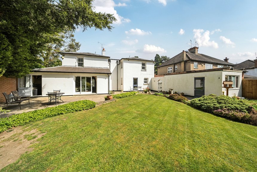 for sale woodhall drive london 46898 - Gibbs Gillespie