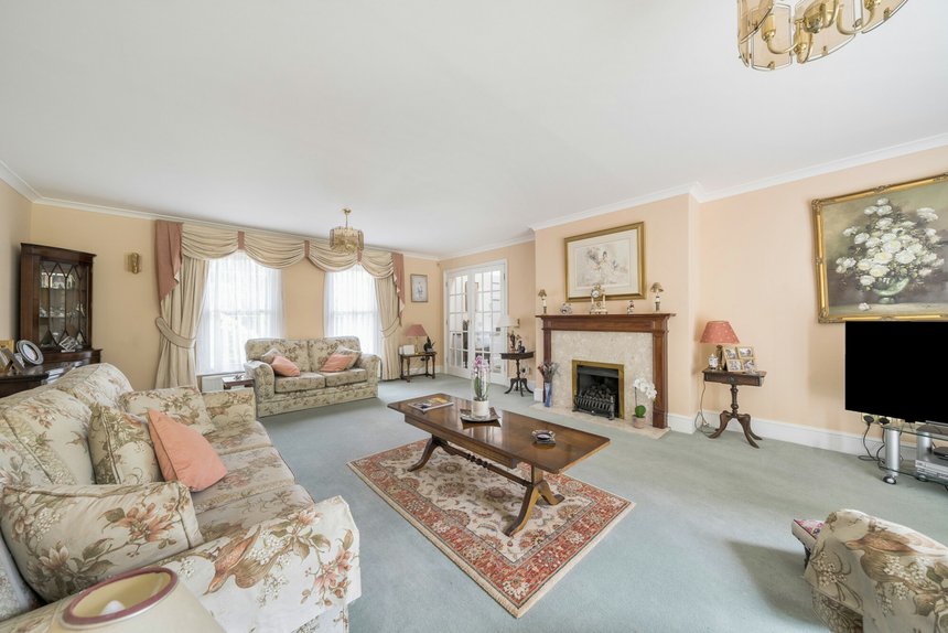 for sale woodhall drive london 46898 - Gibbs Gillespie