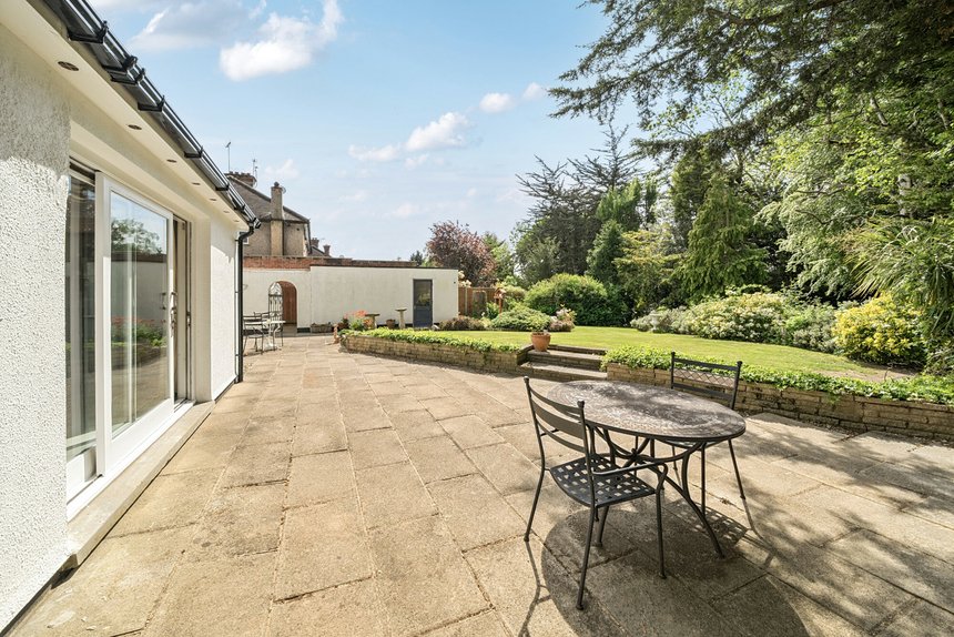 for sale woodhall drive london 46898 - Gibbs Gillespie
