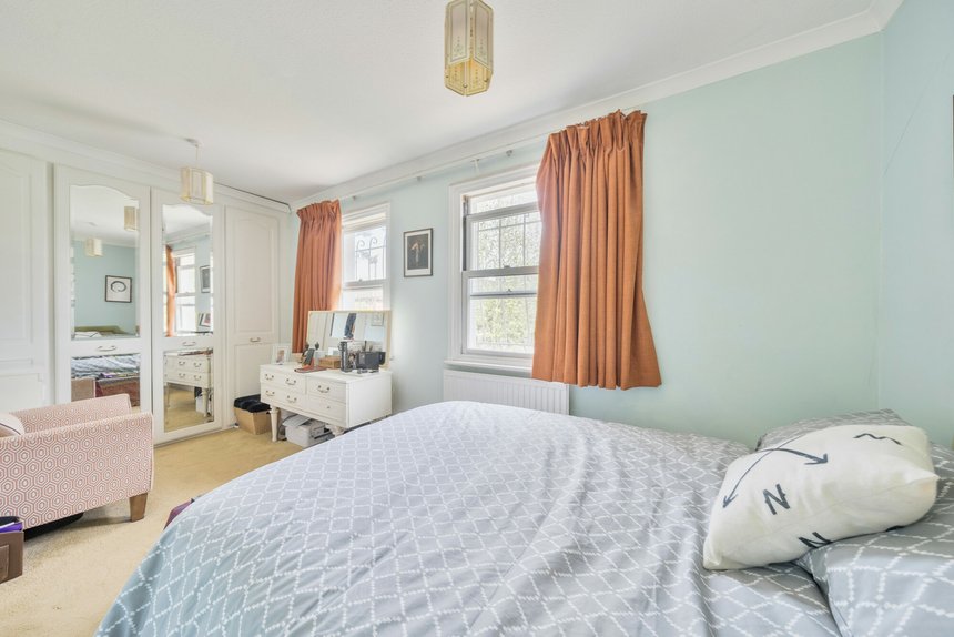 for sale woodhall drive london 46898 - Gibbs Gillespie