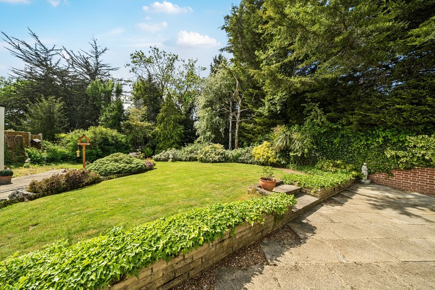 for sale woodhall drive london 46898 - Gibbs Gillespie