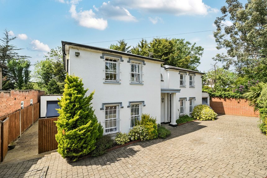 for sale woodhall drive london 46898 - Gibbs Gillespie