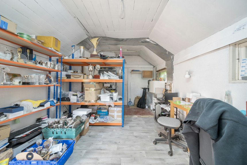 for sale field end road london 46958 - Gibbs Gillespie