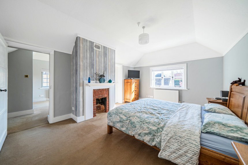 for sale field end road london 46958 - Gibbs Gillespie