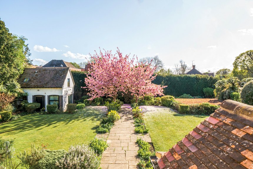 for sale field end road london 46958 - Gibbs Gillespie