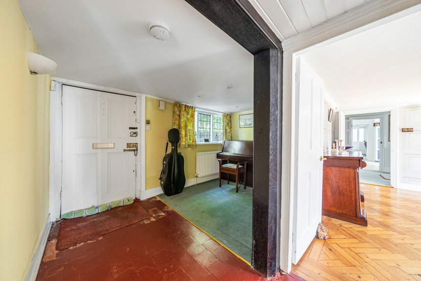 for sale field end road london 46958 - Gibbs Gillespie
