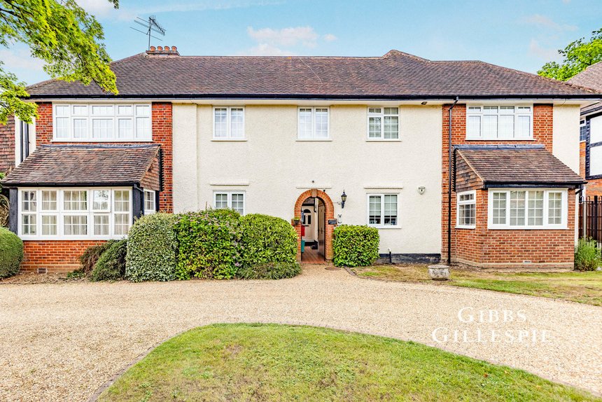 let eastbury avenue london 47023 - Gibbs Gillespie