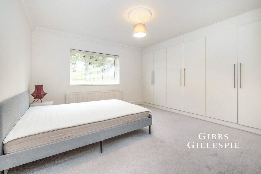 let eastbury avenue london 47023 - Gibbs Gillespie