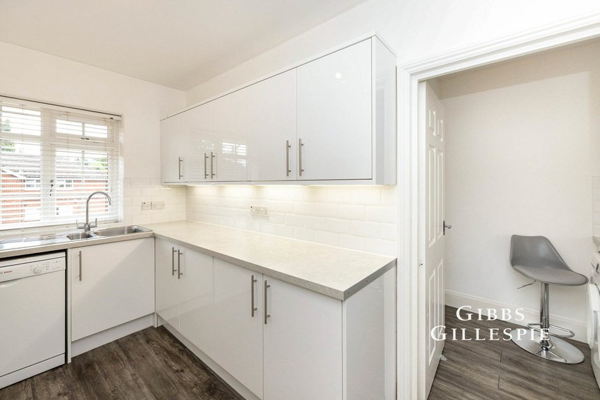 let eastbury avenue london 47023 - Gibbs Gillespie