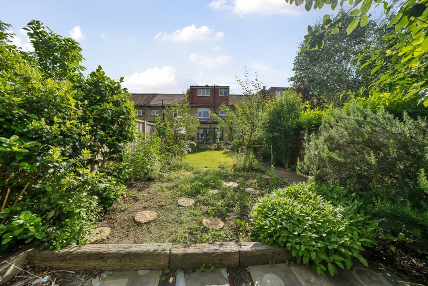 under offer church walk london 47034 - Gibbs Gillespie