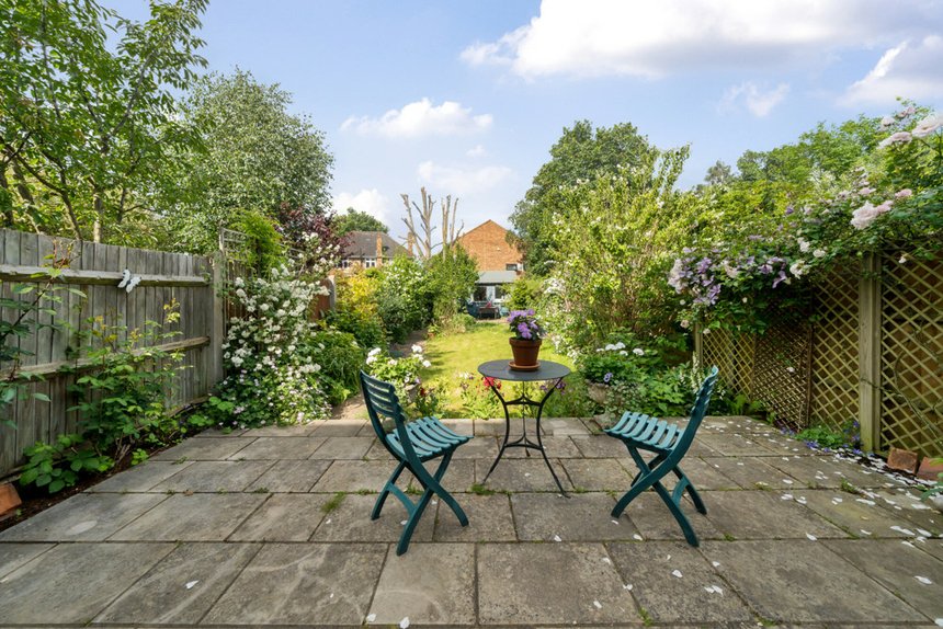 under offer church walk london 47034 - Gibbs Gillespie
