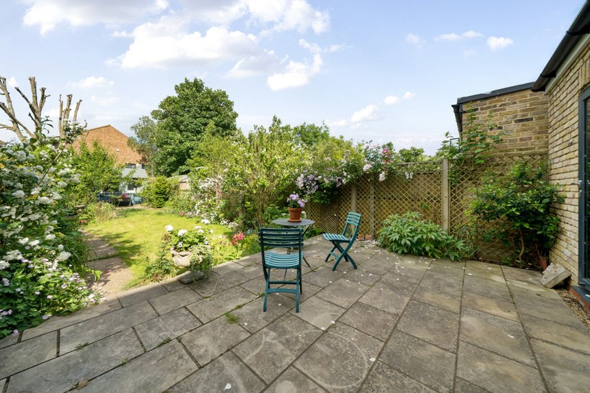 under offer church walk london 47034 - Gibbs Gillespie