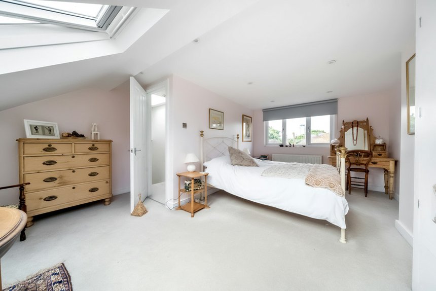 under offer church walk london 47034 - Gibbs Gillespie