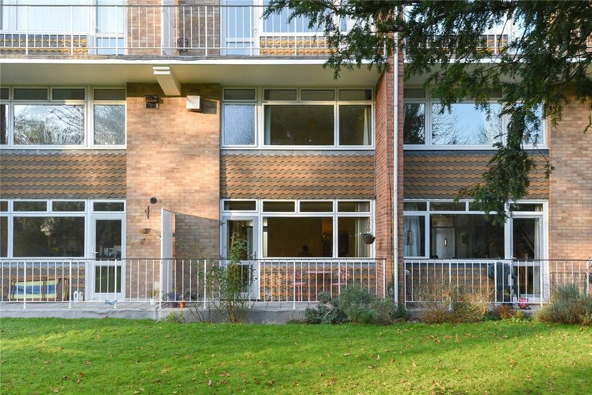 let agreed bury meadows london 47052 - Gibbs Gillespie