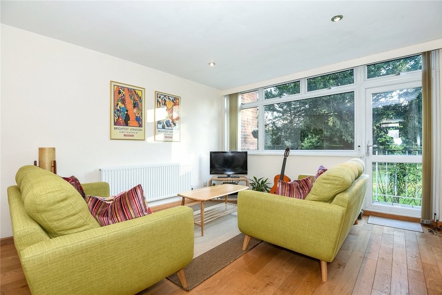 let agreed bury meadows london 47052 - Gibbs Gillespie