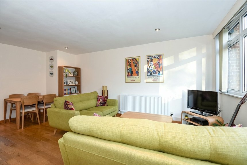 let agreed bury meadows london 47052 - Gibbs Gillespie
