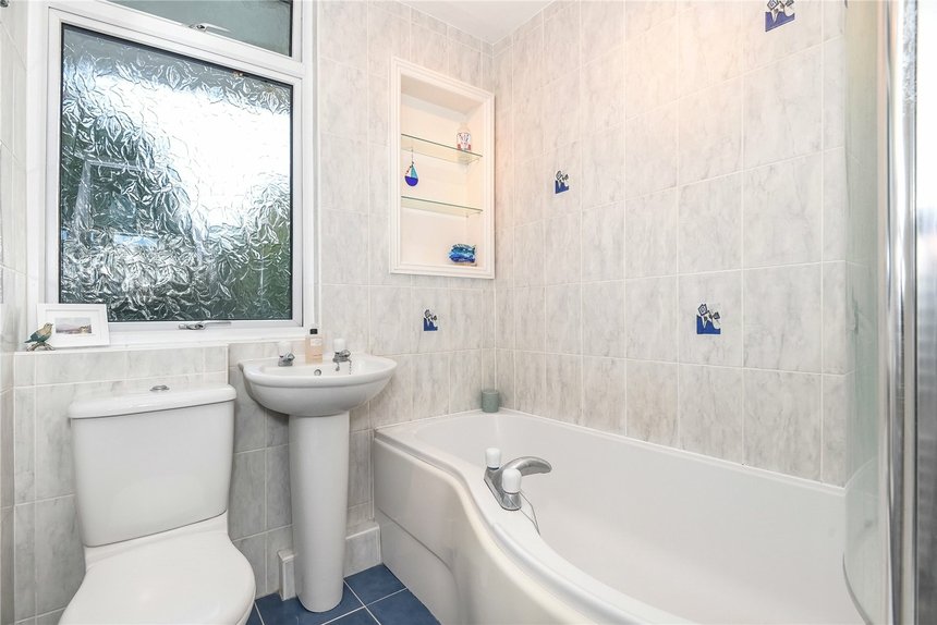 let agreed bury meadows london 47052 - Gibbs Gillespie