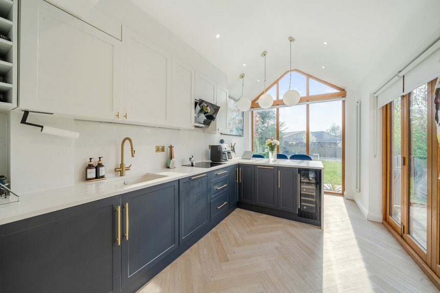 under offer the gardens london 47098 - Gibbs Gillespie