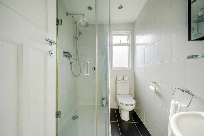 under offer the gardens london 47098 - Gibbs Gillespie