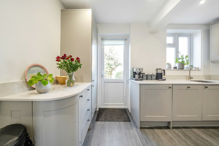 sold north way london 47118 - Gibbs Gillespie