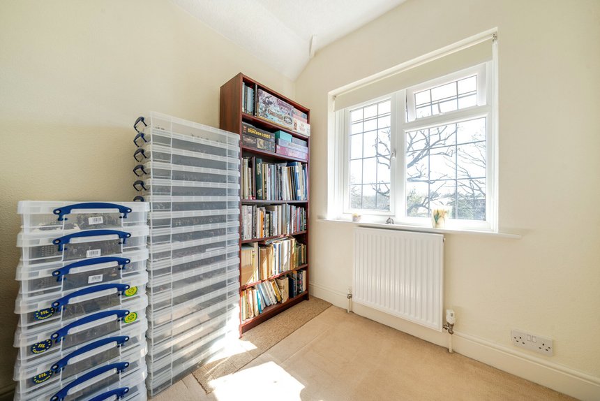 sold north way london 47118 - Gibbs Gillespie