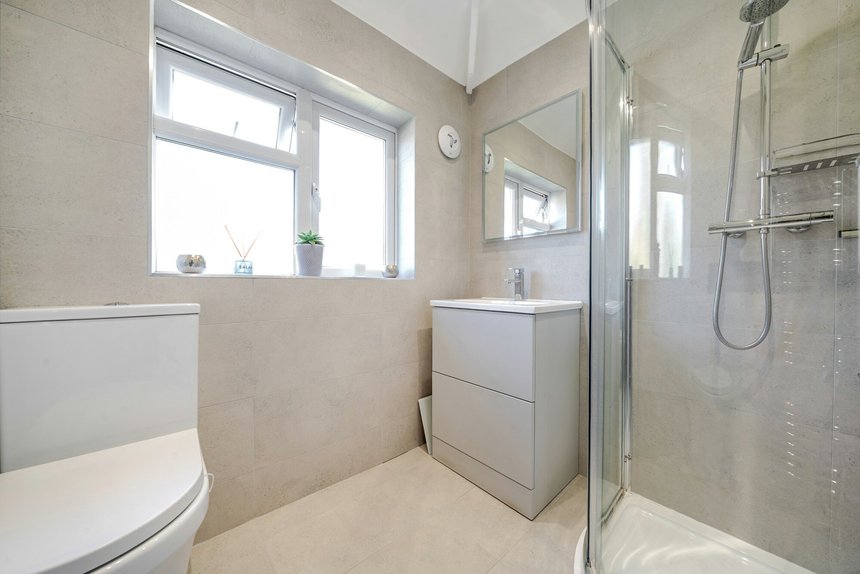 sold north way london 47118 - Gibbs Gillespie