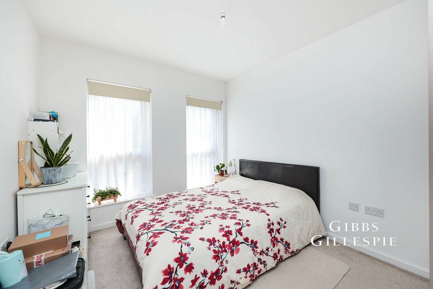 to let oxhey drive london 47166 - Gibbs Gillespie