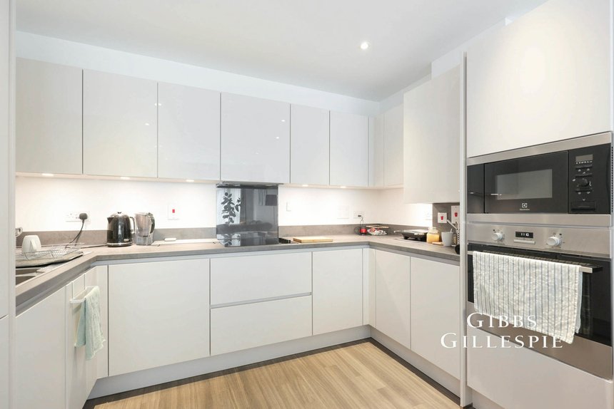 to let oxhey drive london 47166 - Gibbs Gillespie