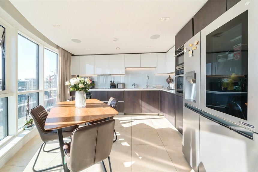 for sale dickens yard london 47245 - Gibbs Gillespie