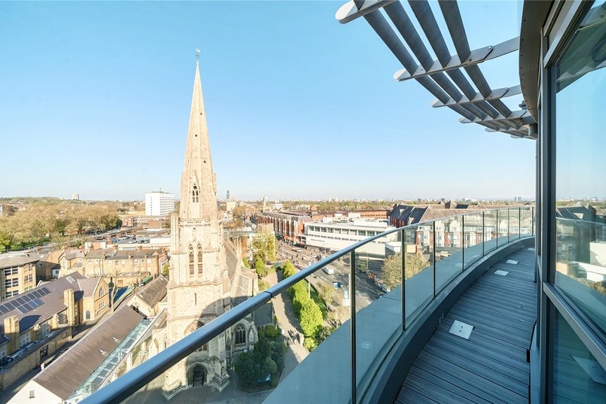 for sale dickens yard london 47245 - Gibbs Gillespie