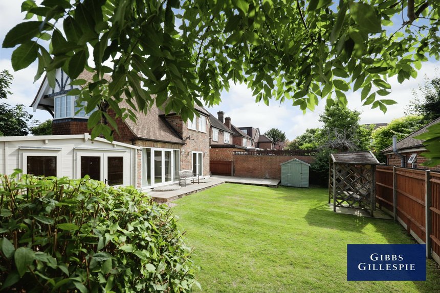 let agreed orchard view london 47396 - Gibbs Gillespie