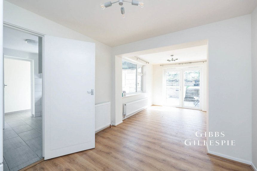 to let st. peters close london 47501 - Gibbs Gillespie