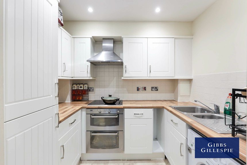 let wharf lane london 47539 - Gibbs Gillespie