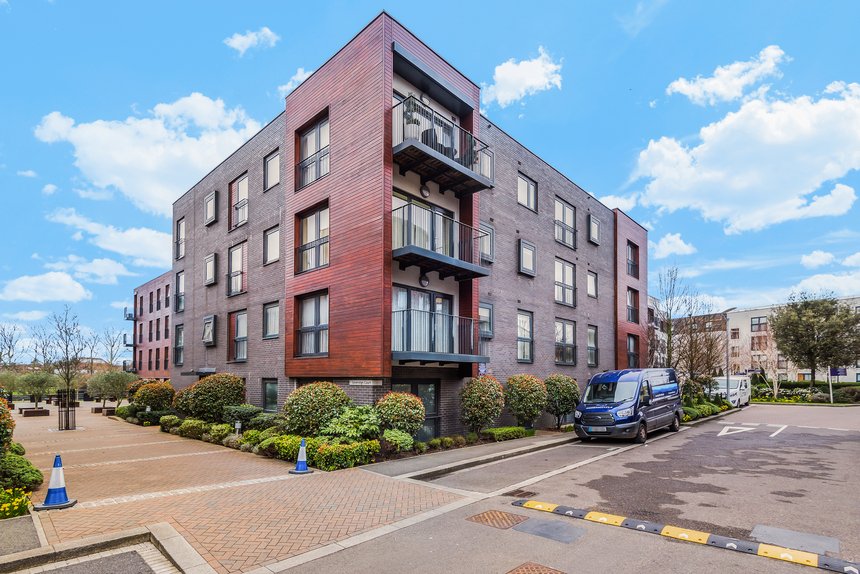 let sovereign court london 47617 - Gibbs Gillespie
