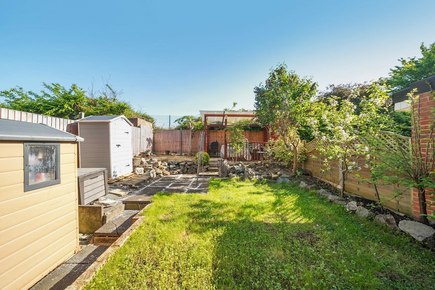 sold redcar close london 48542 - Gibbs Gillespie