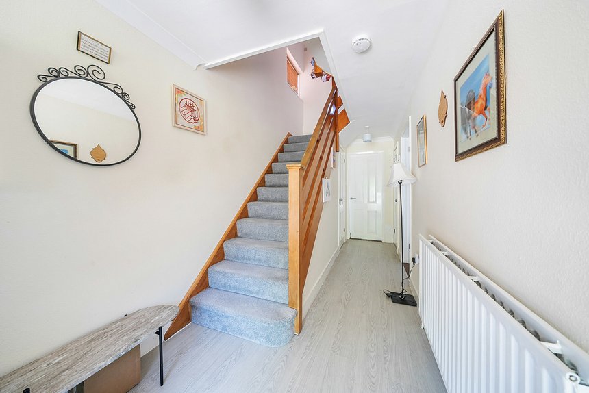 sold redcar close london 48542 - Gibbs Gillespie