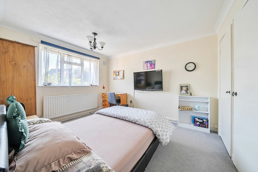 sold redcar close london 48542 - Gibbs Gillespie