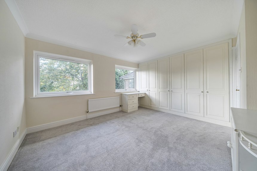 under offer carew road london 48559 - Gibbs Gillespie