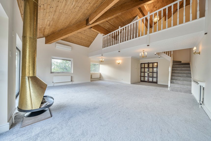 under offer carew road london 48559 - Gibbs Gillespie