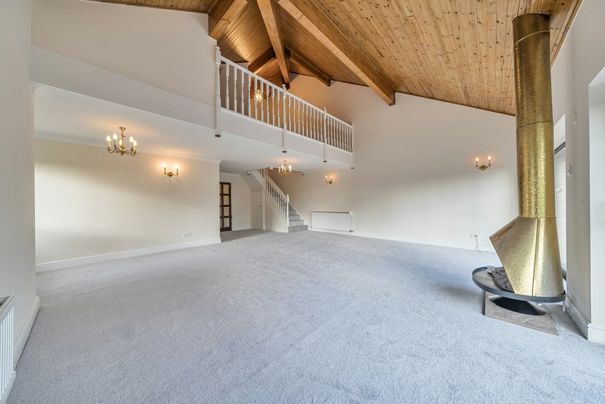 under offer carew road london 48559 - Gibbs Gillespie