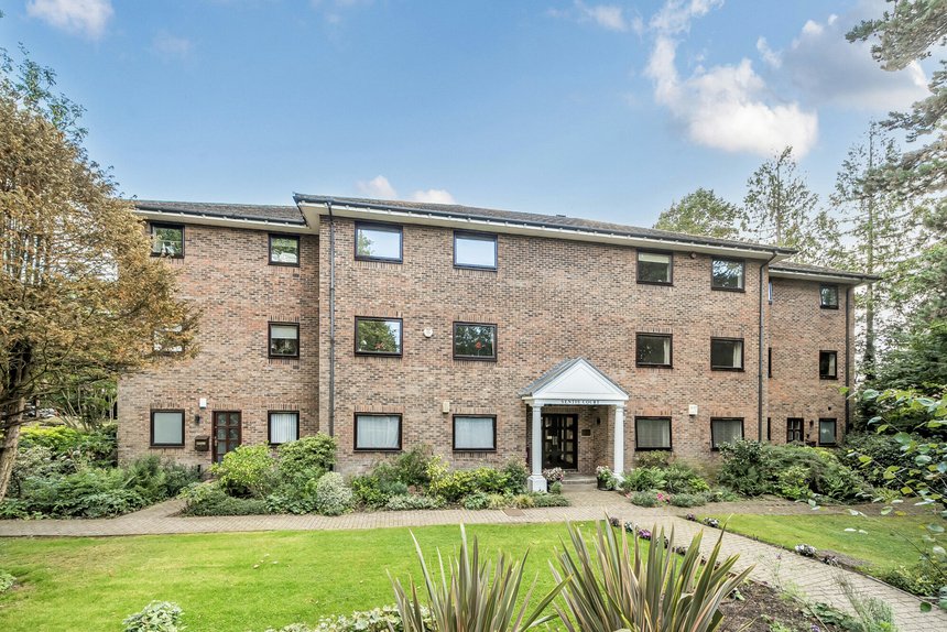 under offer carew road london 48559 - Gibbs Gillespie