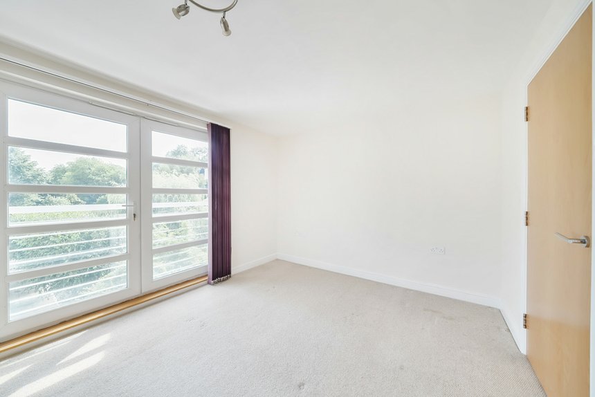 for sale the quadrant london 48563 - Gibbs Gillespie
