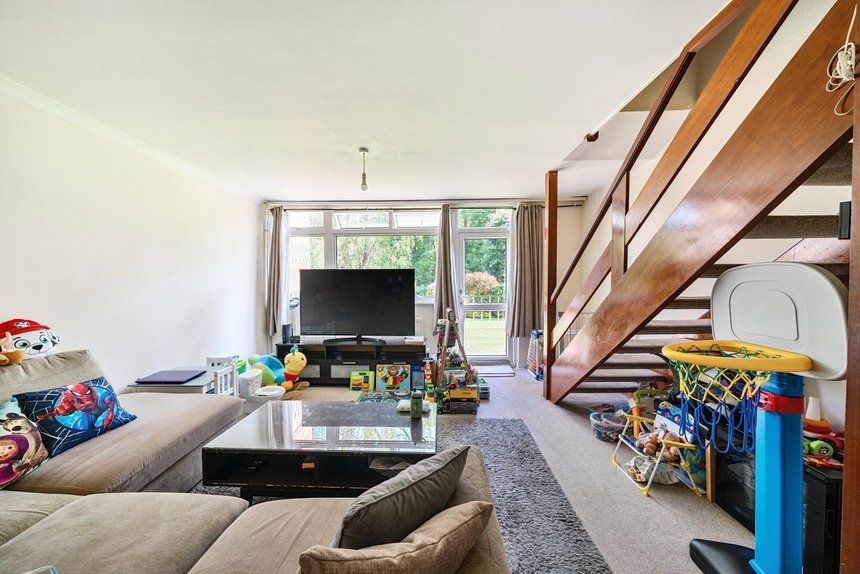 let bury meadows london 48657 - Gibbs Gillespie