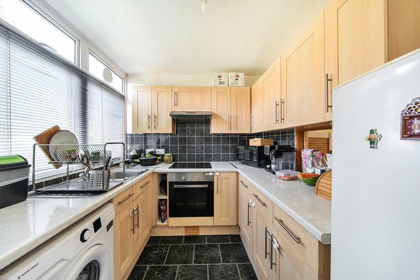 let bury meadows london 48657 - Gibbs Gillespie