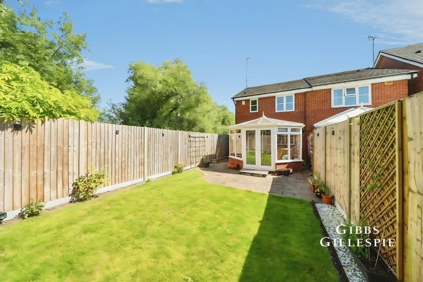 to let byewaters london 48663 - Gibbs Gillespie