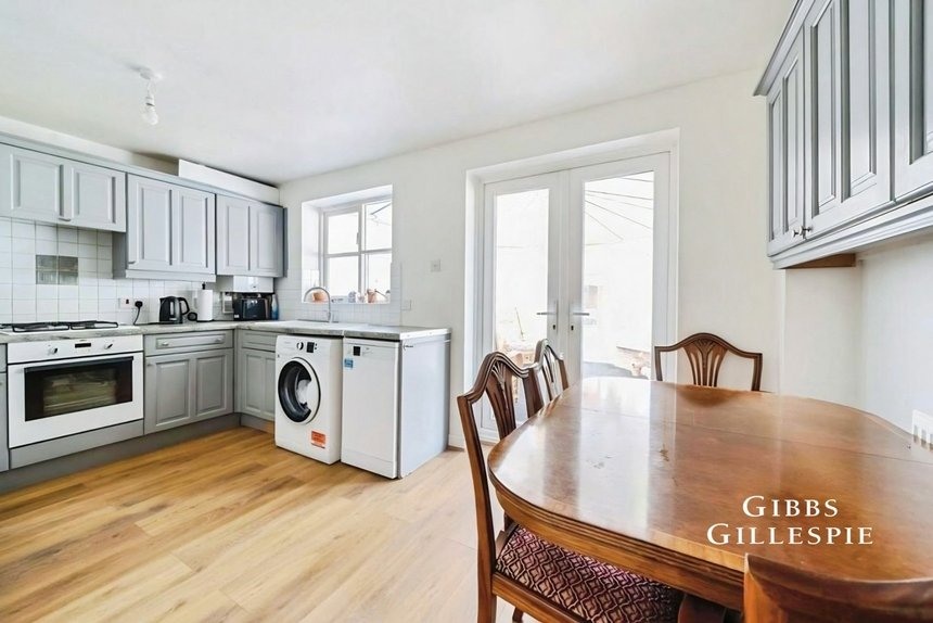 to let byewaters london 48663 - Gibbs Gillespie