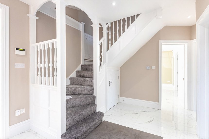 to let bulstrode way london 48813 - Gibbs Gillespie