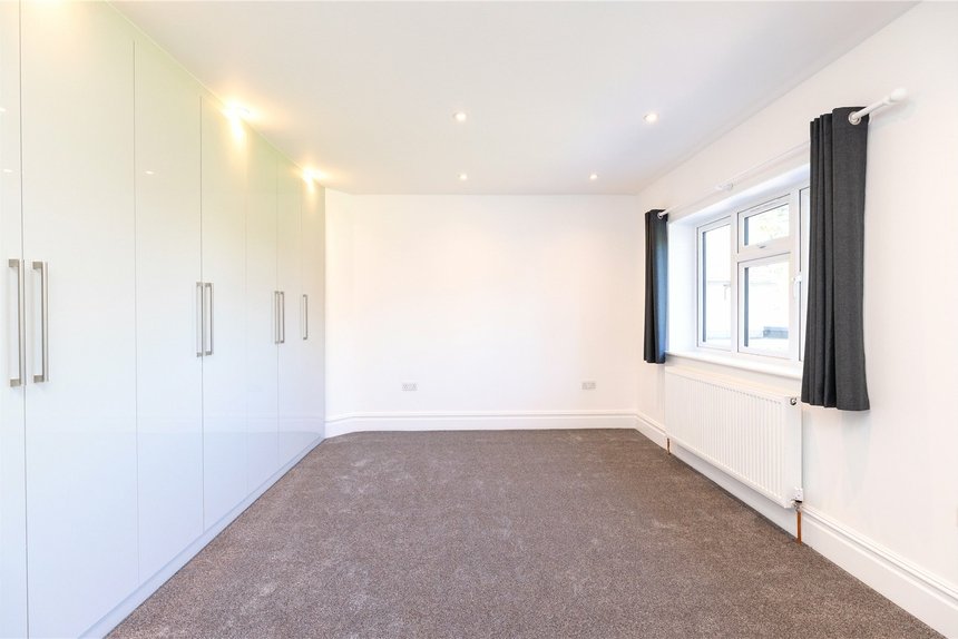 to let bulstrode way london 48813 - Gibbs Gillespie