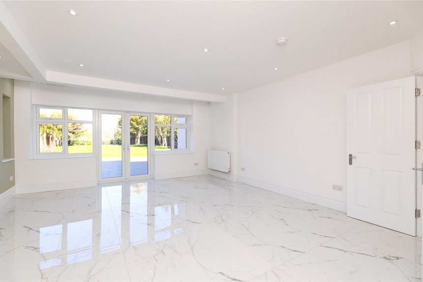 to let bulstrode way london 48813 - Gibbs Gillespie