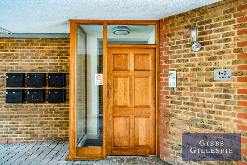 let high street london 48849 - Gibbs Gillespie